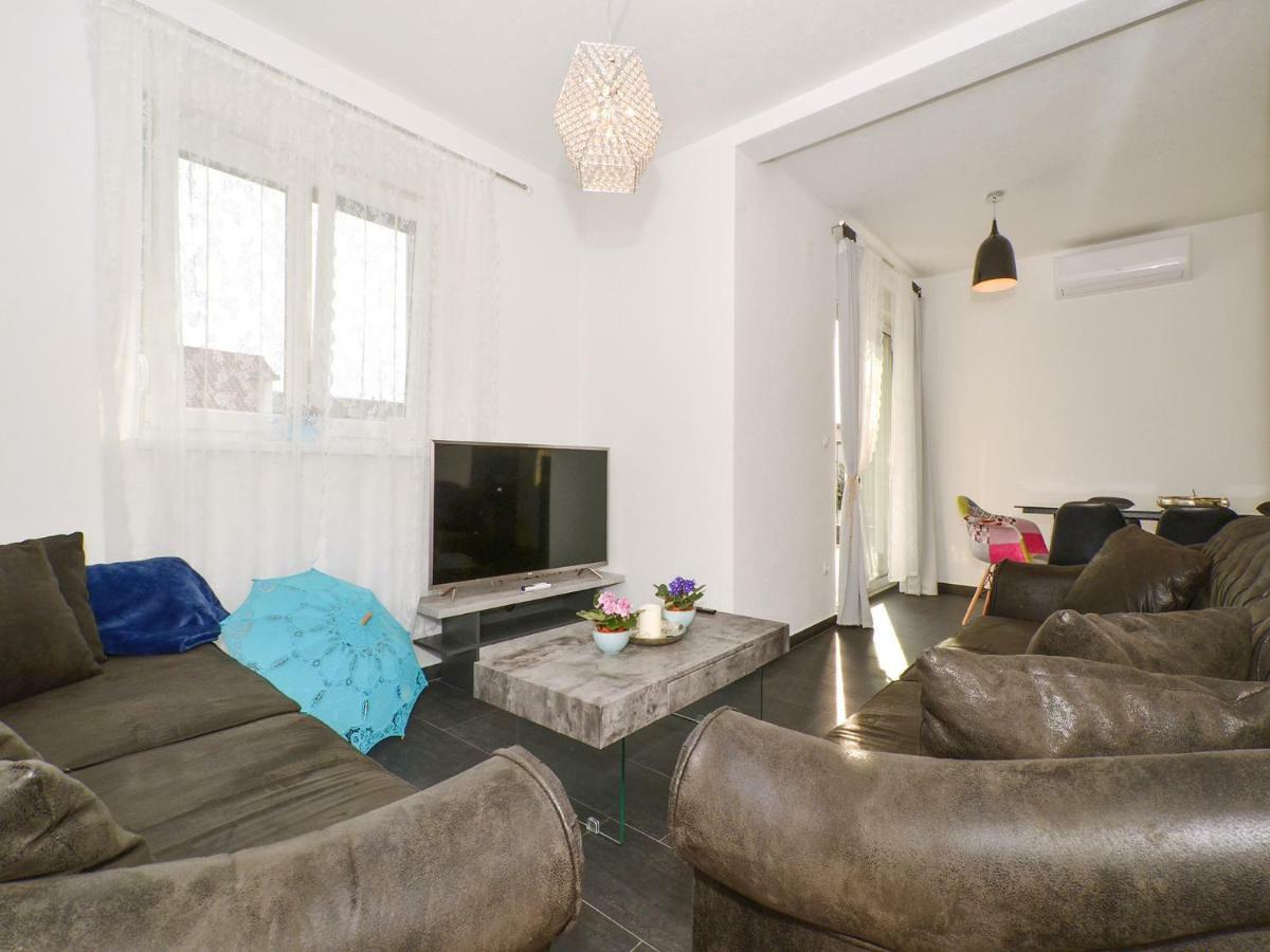 Deluxe Apartman Porto Трогір Екстер'єр фото