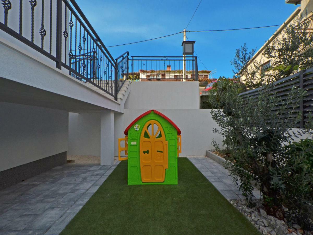 Deluxe Apartman Porto Трогір Екстер'єр фото
