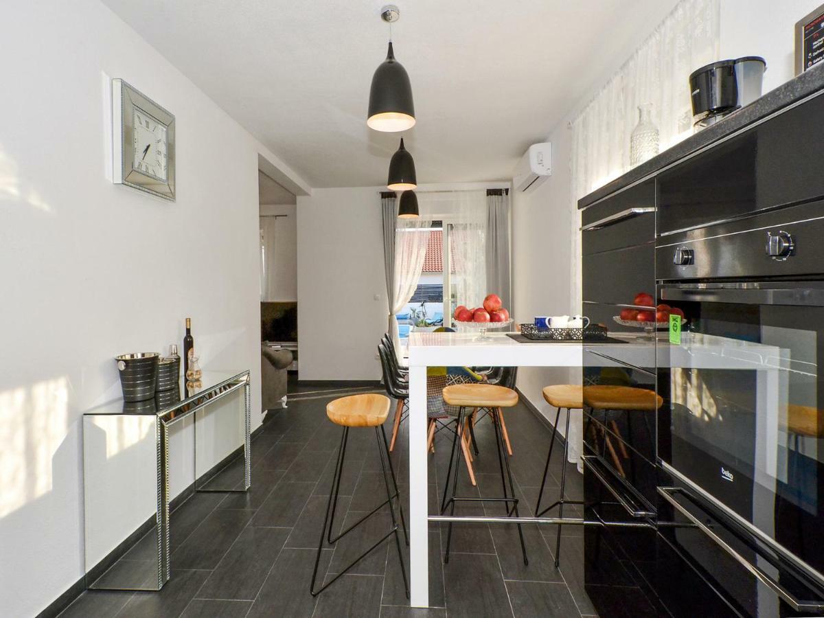 Deluxe Apartman Porto Трогір Екстер'єр фото